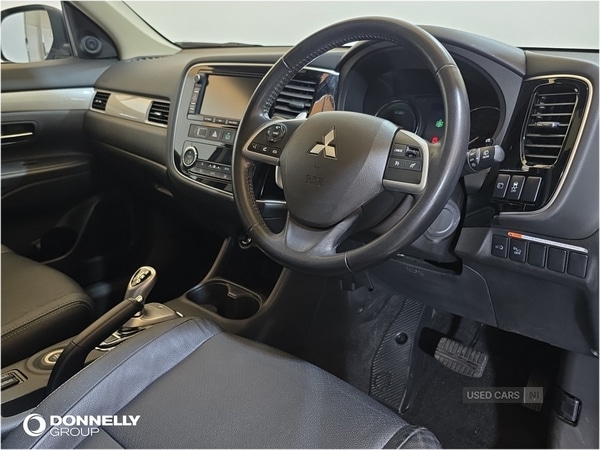 Used Mitsubishi Outlander 2015 for sale - 76840210: Photo 4