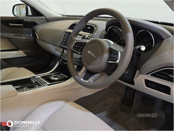 Used Jaguar XE 2017 for sale - 79472707: Photo