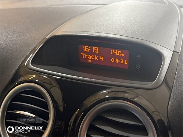 Used Vauxhall Corsa 2015 for sale - 76473958: Photo 5