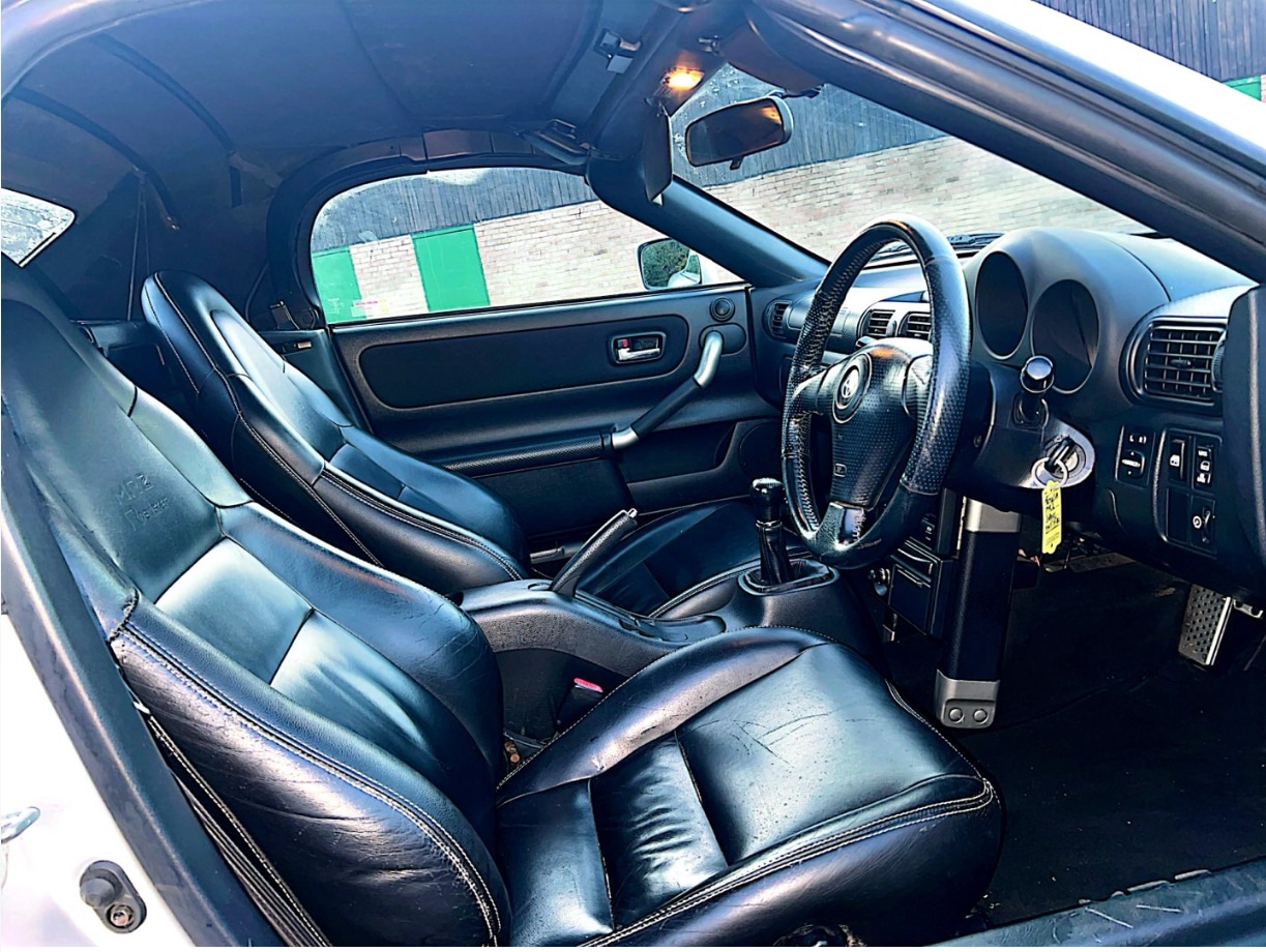 Used Toyota MR2 2001 for sale - 76370054: Photo 12