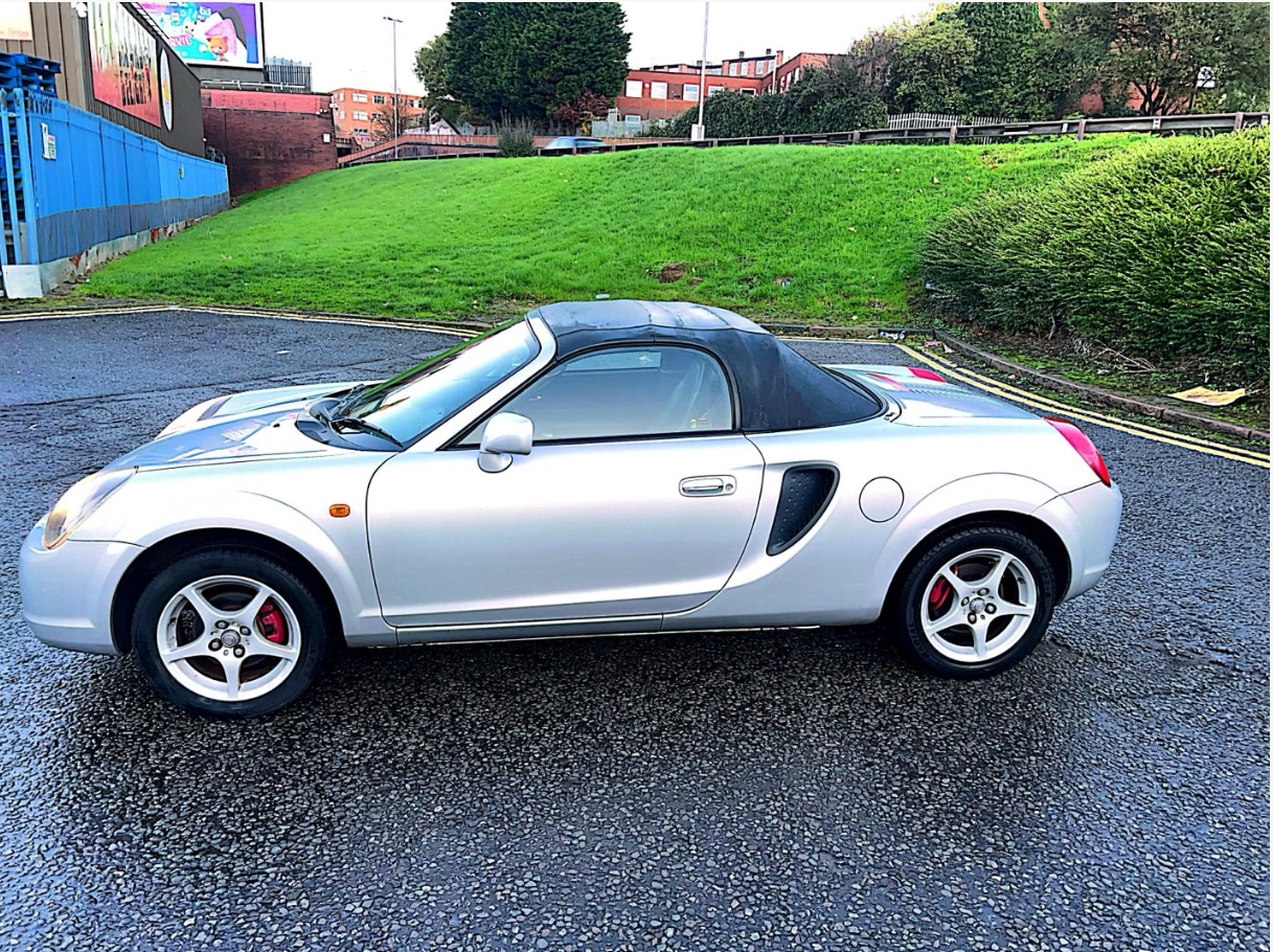Used Toyota MR2 2001 for sale - 76370054: Photo 18