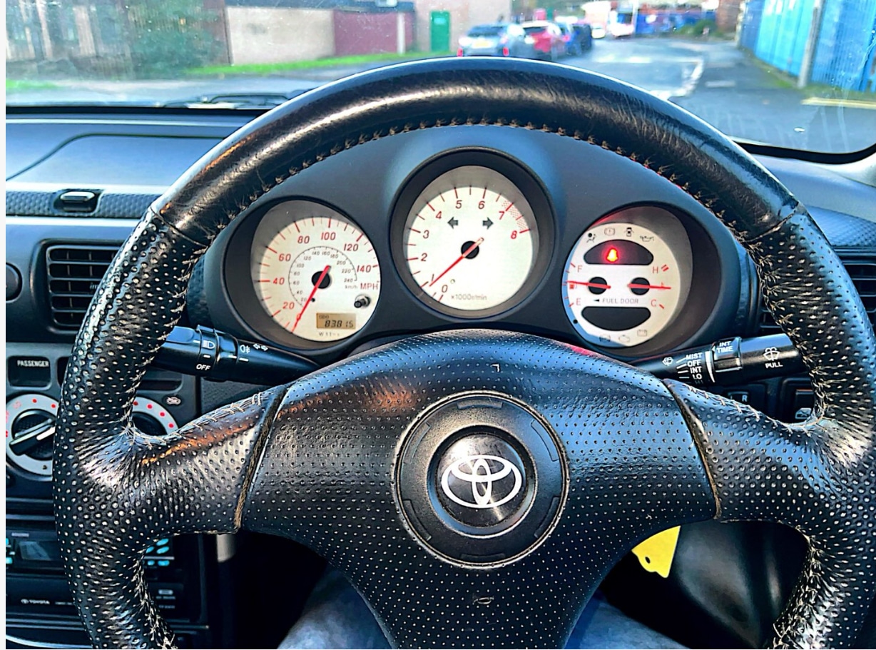 Used Toyota MR2 2001 for sale - 76370054: Photo 20