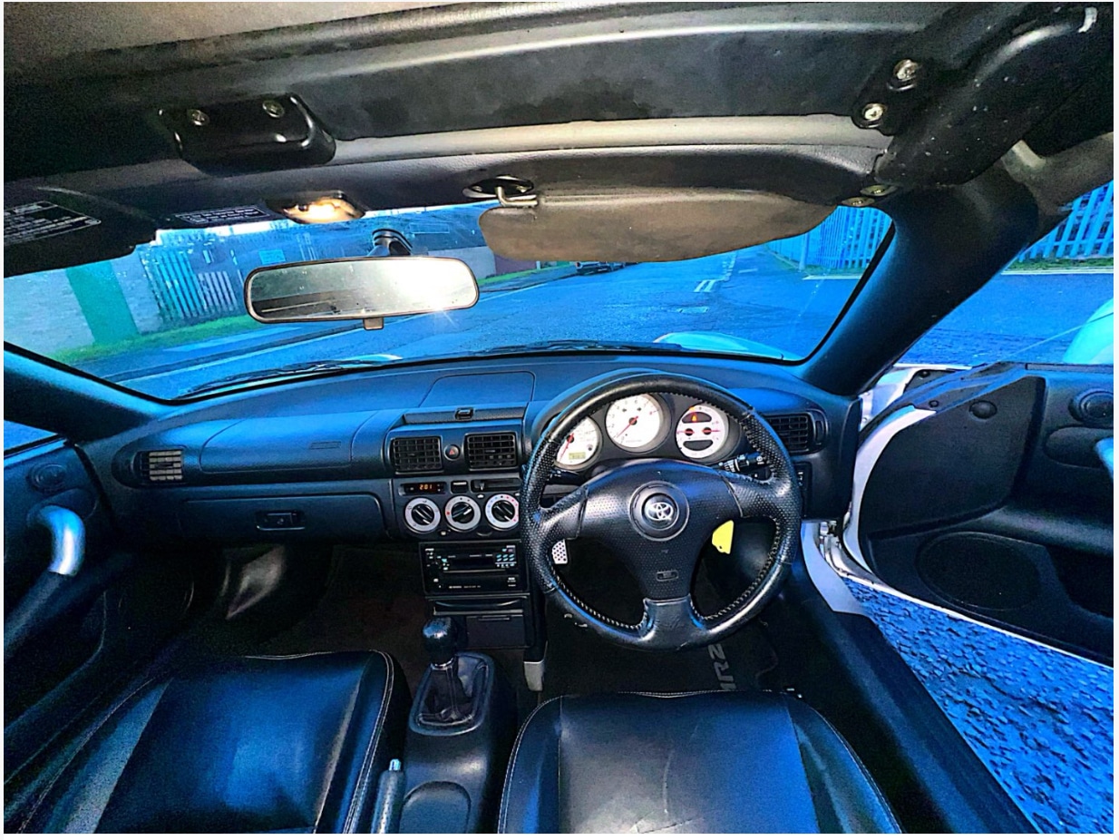 Used Toyota MR2 2001 for sale - 76370054: Photo 21