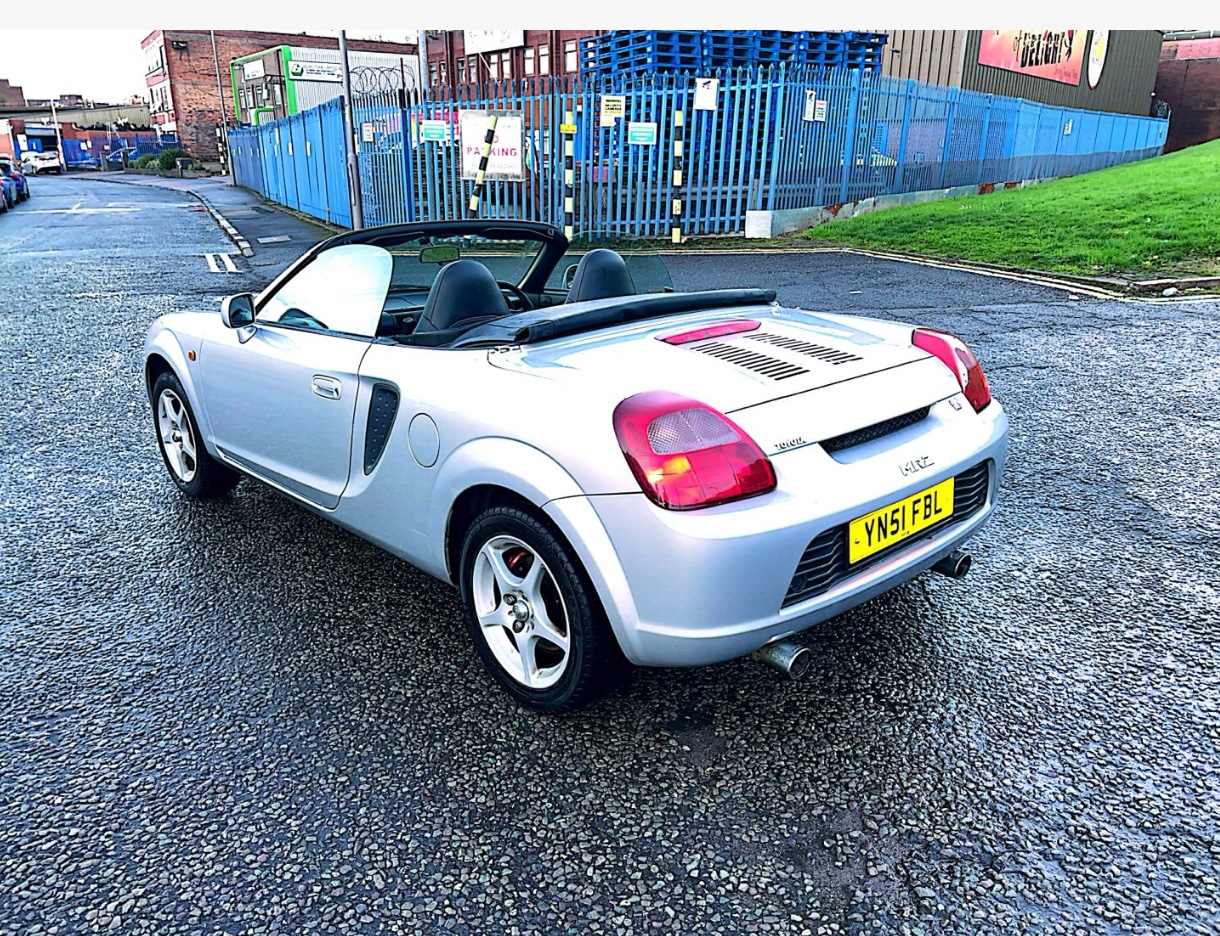 Used Toyota MR2 2001 for sale - 76370054: Photo 3