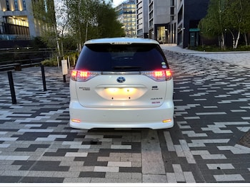 Used Toyota Estima 2014 for sale - 75551591: Photo