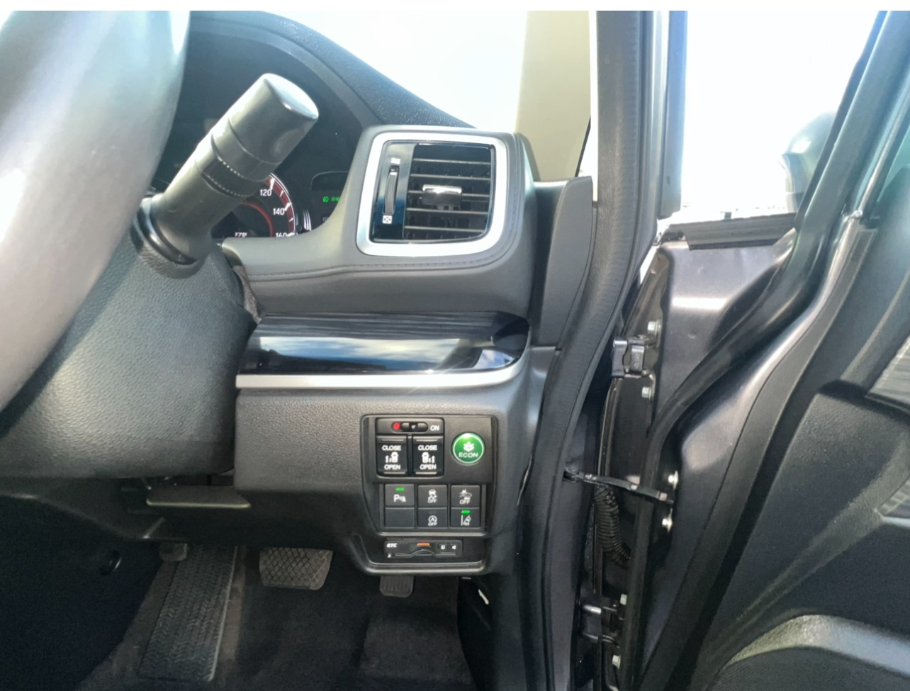 Used Toyota Estima 2024 for sale - 76179281: Photo 18