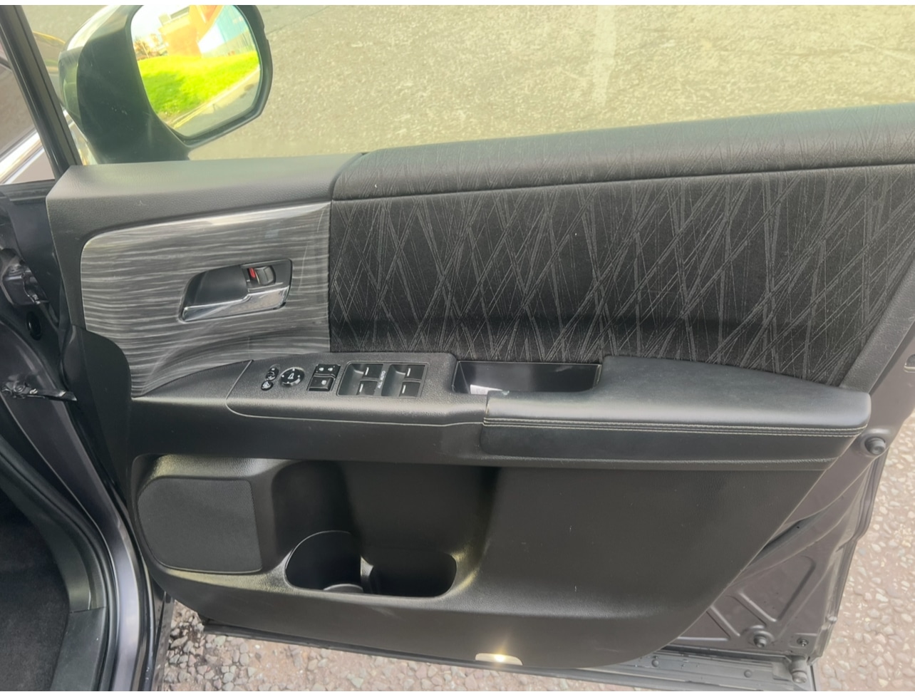 Used Toyota Estima 2024 for sale - 76179281: Photo 25