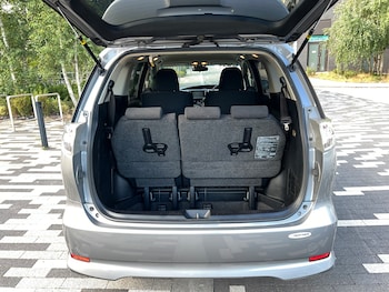 Used Toyota Estima 2024 for sale - 76098866: Photo 2