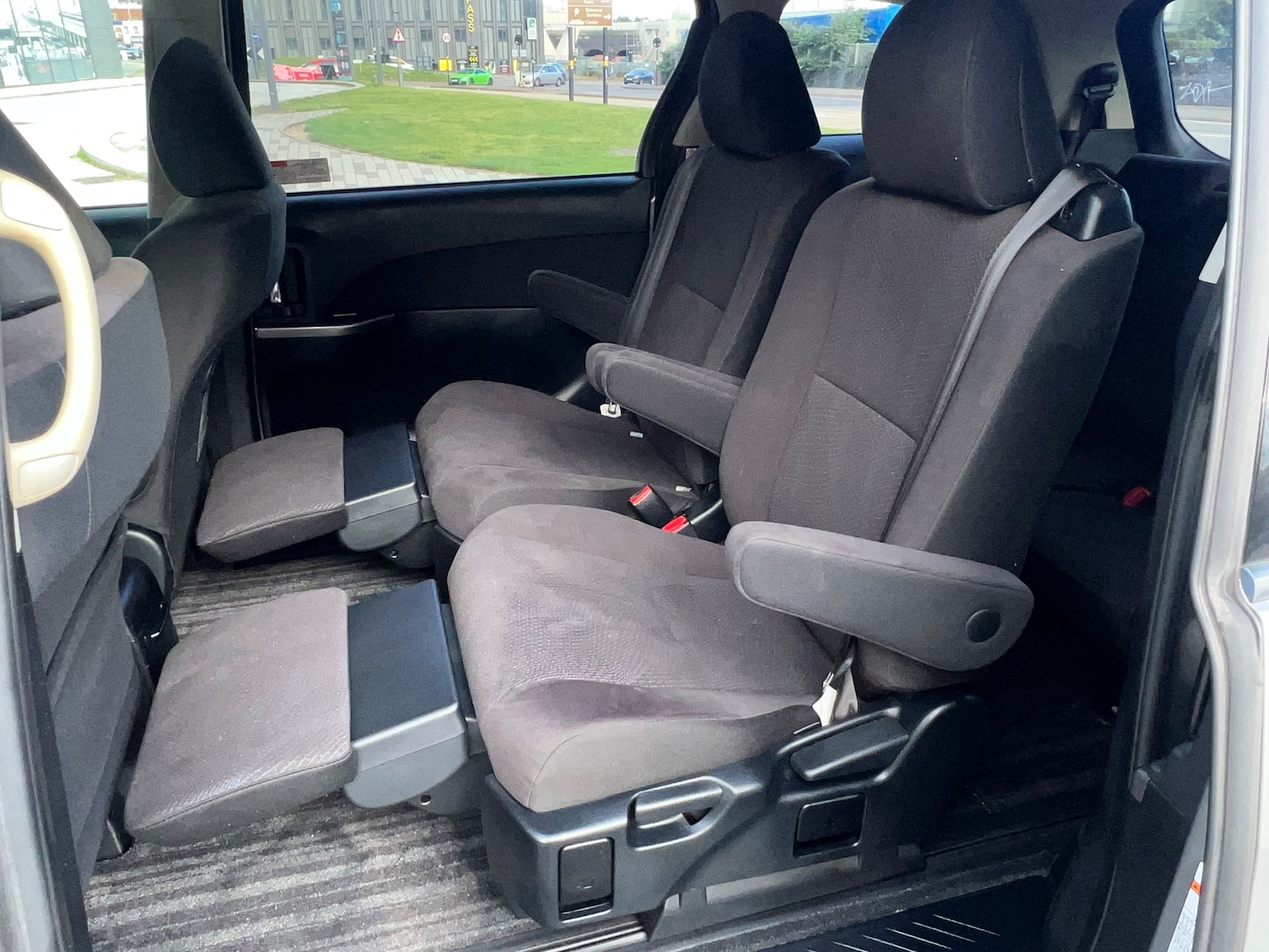 Used Toyota Estima 2024 for sale - 76098866: Photo 4