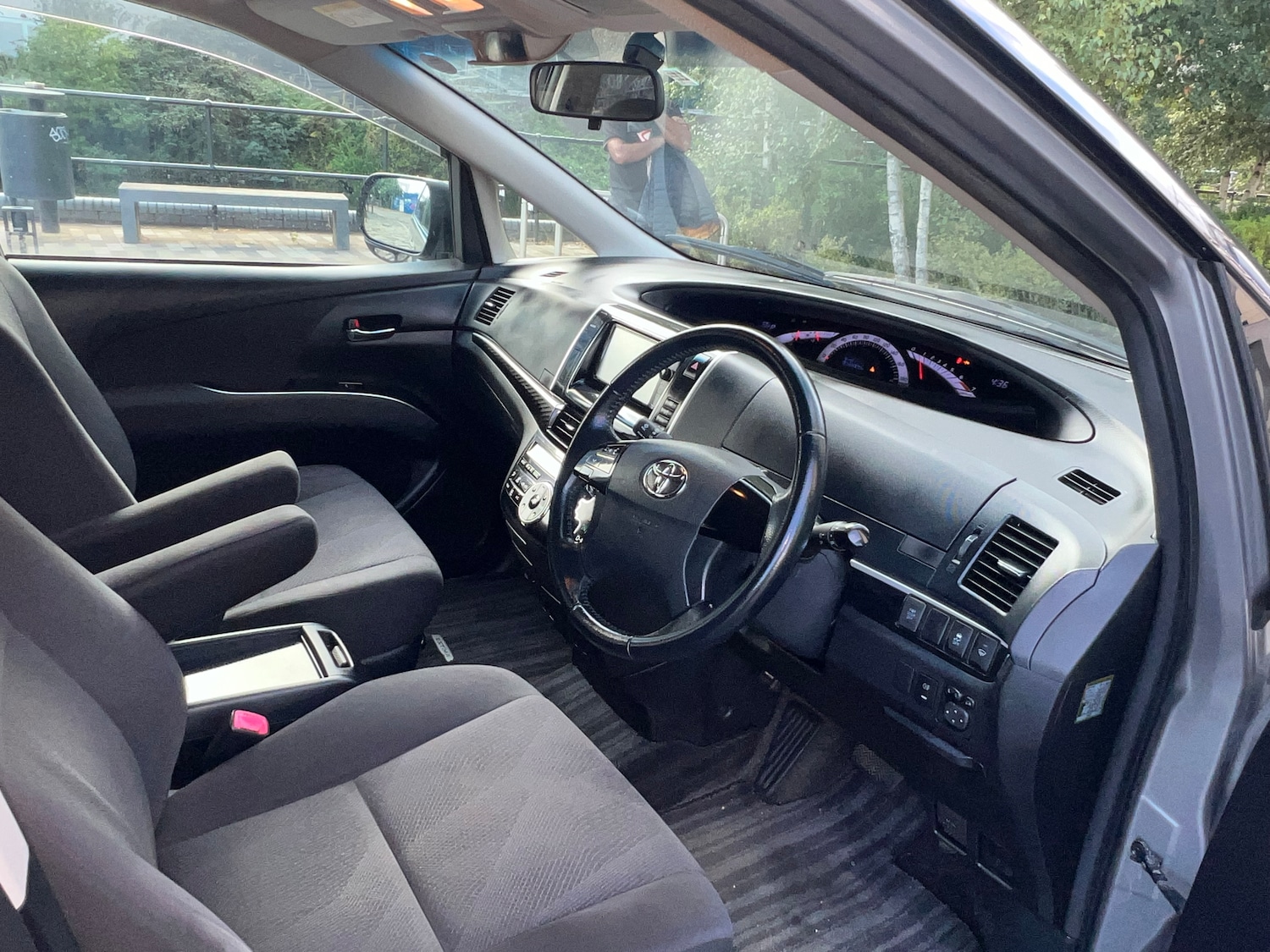 Used Toyota Estima 2024 for sale - 76098866: Photo 8