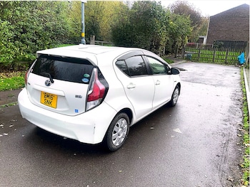 Used Toyota Aqua 2016 for sale - 76446108: Photo