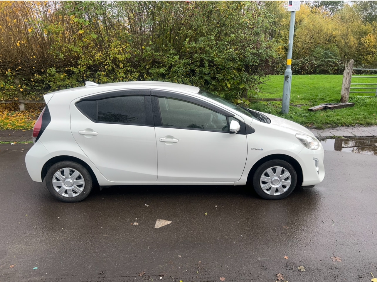 Used Toyota Aqua 2025 for sale - 76446108: Photo 6