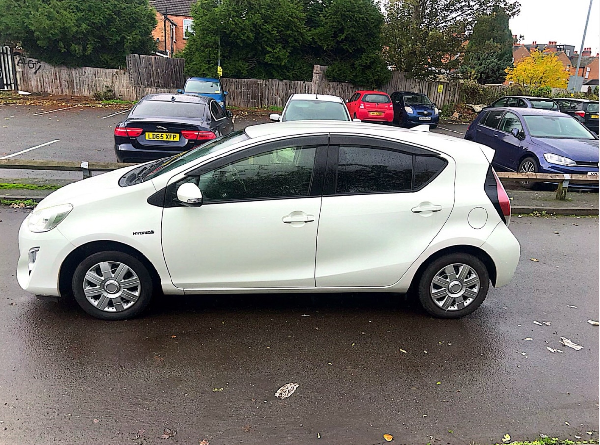 Used Toyota Aqua 2025 for sale - 76446108: Photo 9