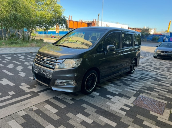 Used Honda Stepwagon 2024 for sale - 76098996: Photo 2