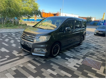 Used Honda Stepwagon 2024 for sale - 76098996: Photo 2