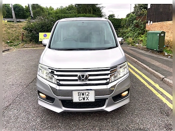 Used Honda Stepwagon 2012 for sale - 75644451: Photo