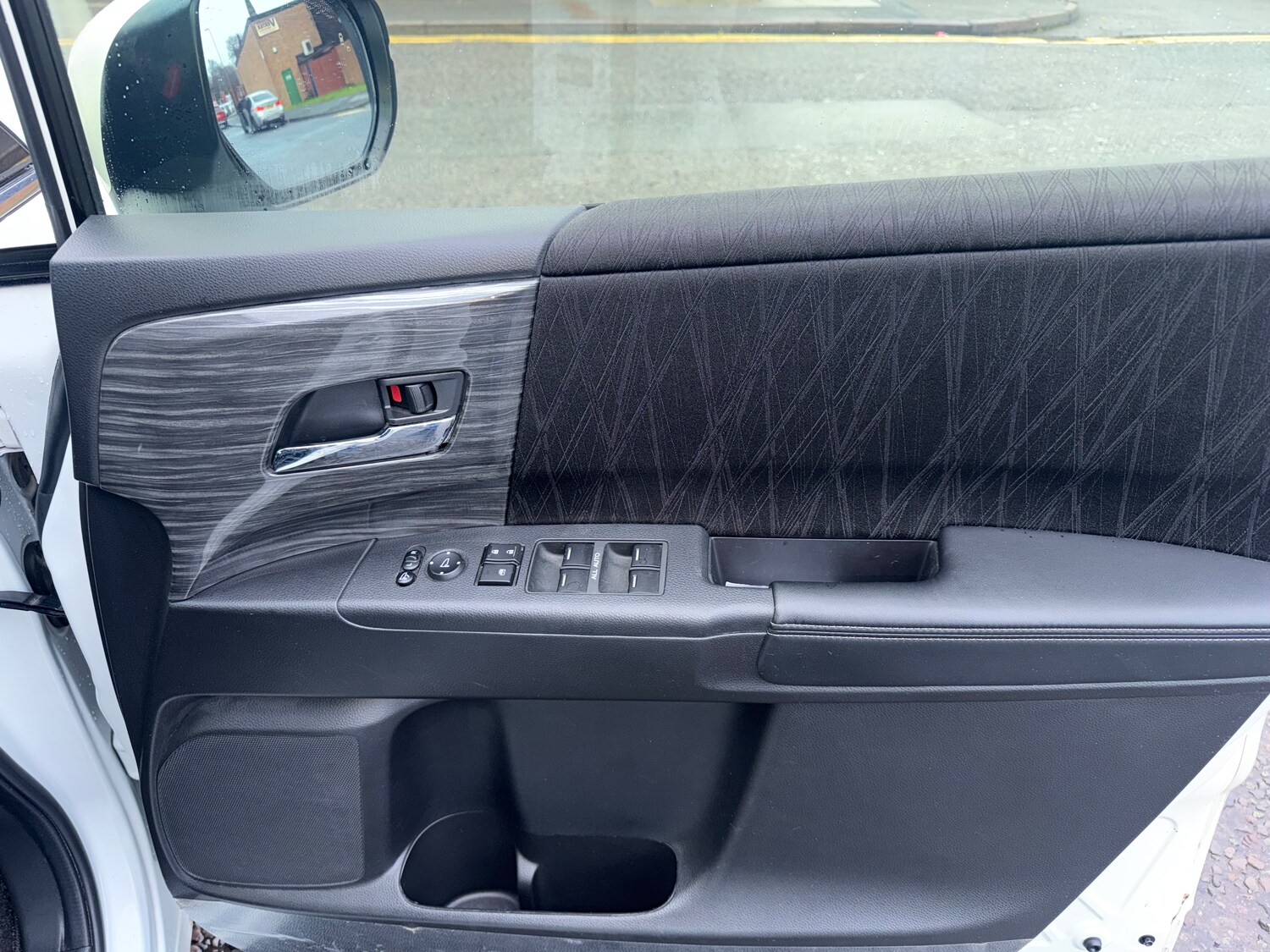 Used Honda Odyssey 2017 for sale - 77479924: Photo 24