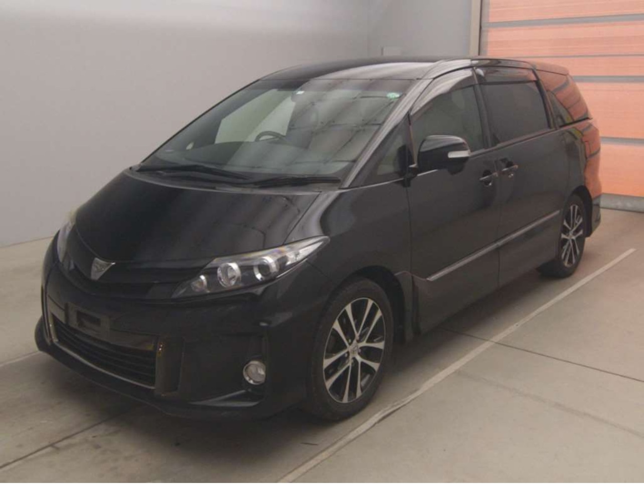 Used Toyota Estima 2016 for sale - 76179132: Photo 1