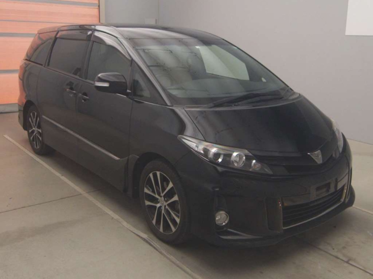 Used Toyota Estima 2016 for sale - 76179132: Photo 2