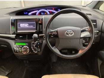 Used Toyota Estima 2016 for sale - 76179132: Photo 4