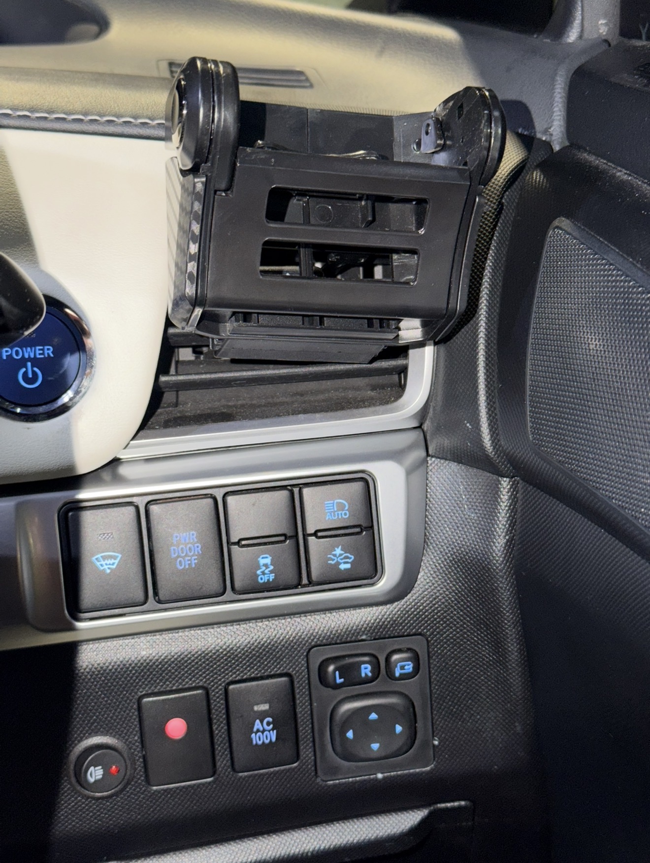 Used Toyota Estima 2017 for sale - 77056548: Photo 13