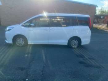Used Toyota Noah 2017 for sale - 74619469: Photo