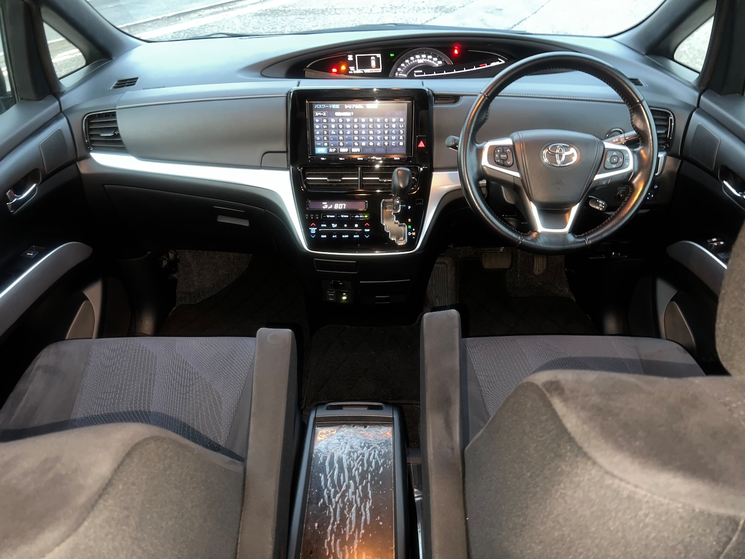Used Toyota Estima 2016 for sale - 76151075: Photo 11
