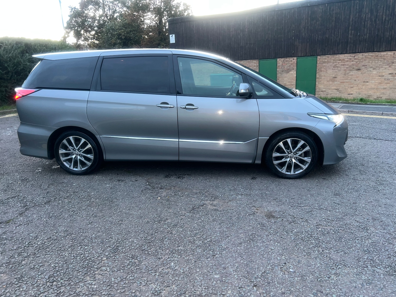 Used Toyota Estima 2016 for sale - 76151075: Photo 7