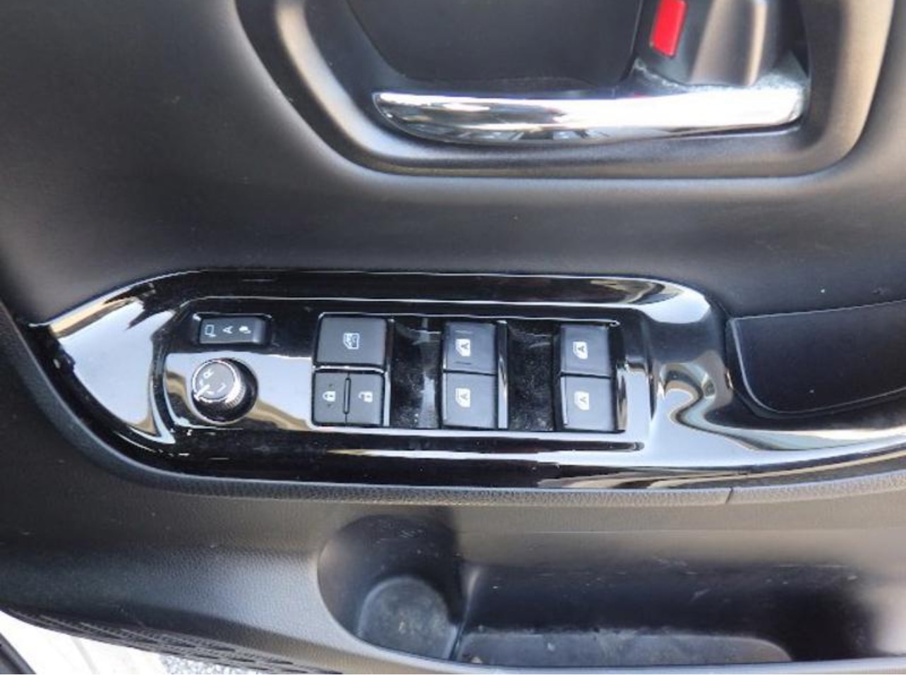 Used Toyota Noah 2018 for sale - 76551167: Photo 14