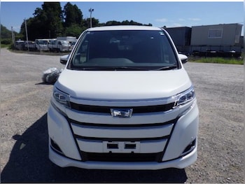 Used Toyota Noah 2018 for sale - 76551167: Photo