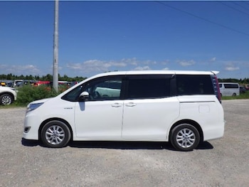 Used Toyota Noah 2018 for sale - 76551167: Photo