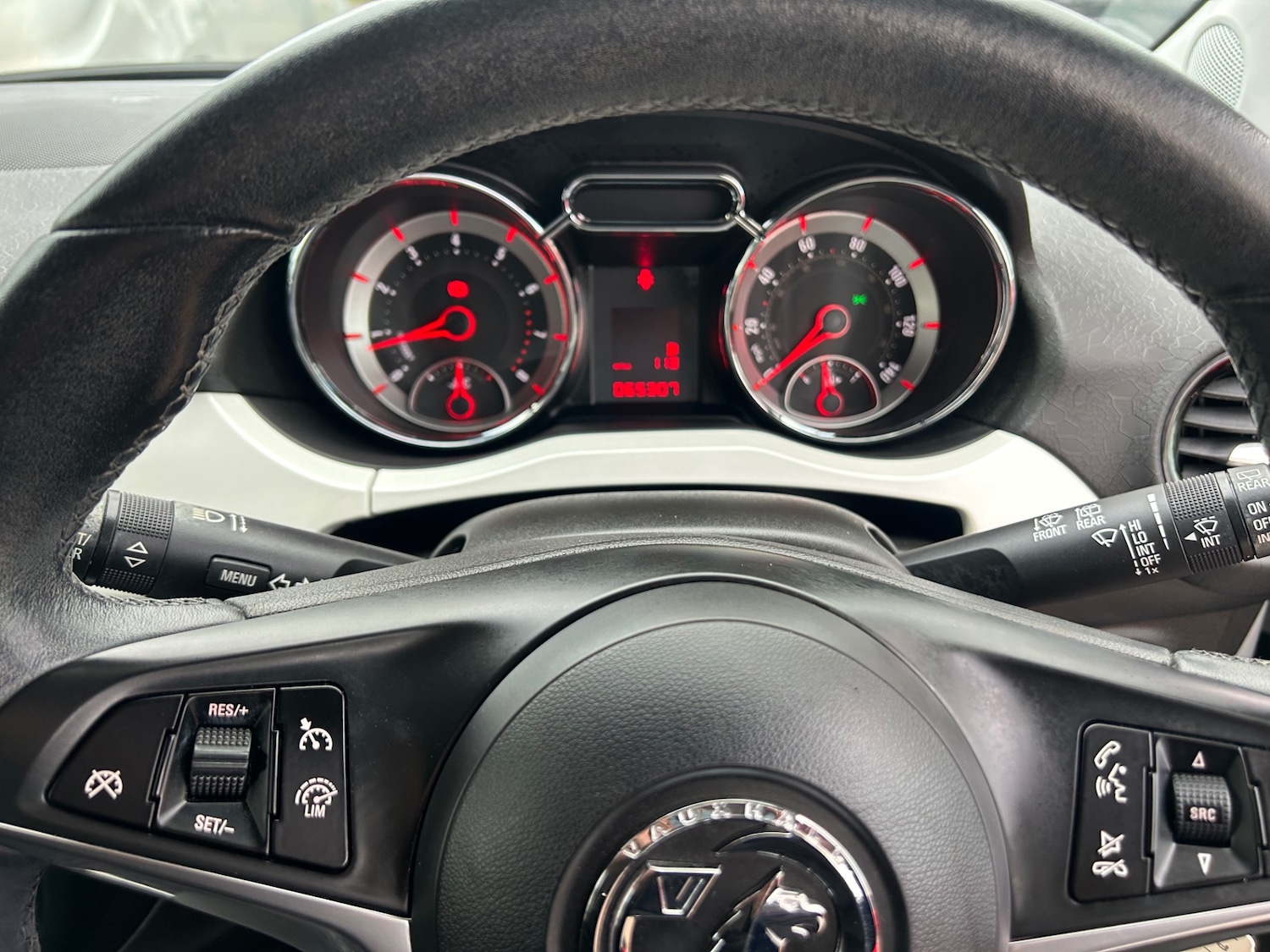 Used Vauxhall ADAM 2015 for sale - 77707106: Photo 17