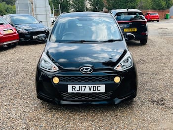Used Hyundai i10 2017 for sale - 79641416: Photo