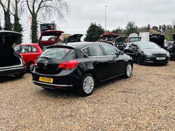Used Vauxhall Astra 2015 for sale - 77483627: Photo