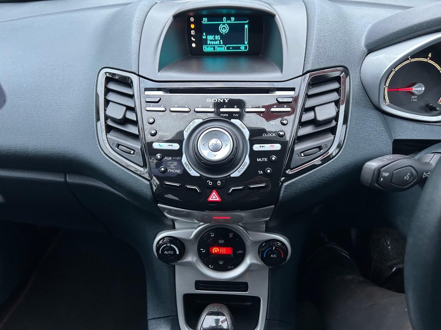 Used Ford Fiesta 2012 for sale - 77495003: Photo 16