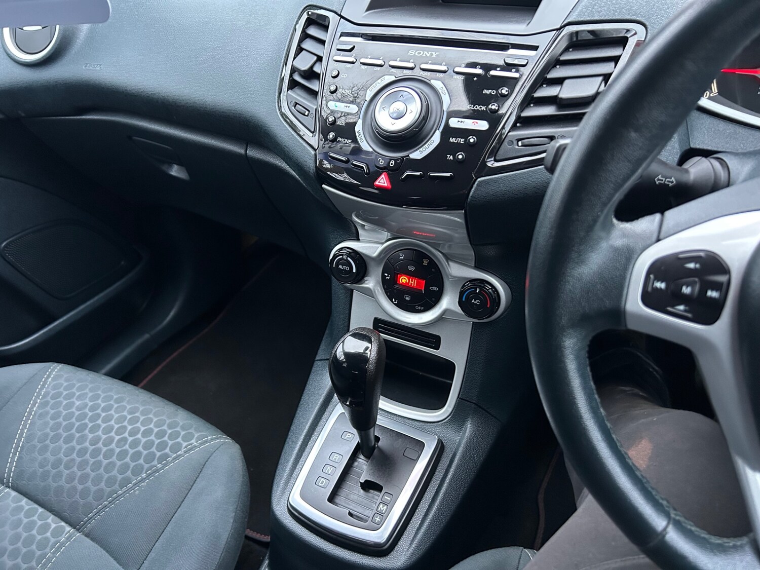 Used Ford Fiesta 2012 for sale - 77495003: Photo 19