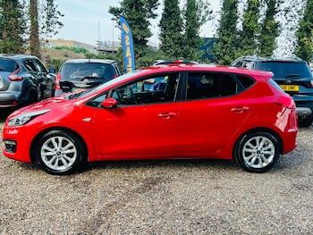 Used Kia Ceed 2016 for sale - 79684912: Photo