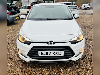 Used Hyundai i20 2017 for sale - 77328919: Photo