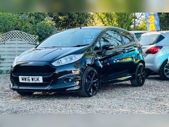 Used Ford Fiesta 2016 for sale - 78373800: Photo