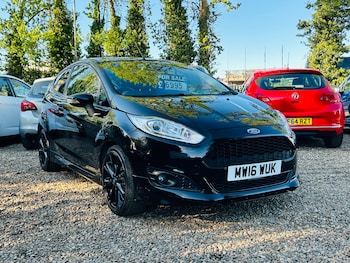 Used Ford Fiesta 2016 for sale - 78373800: Photo