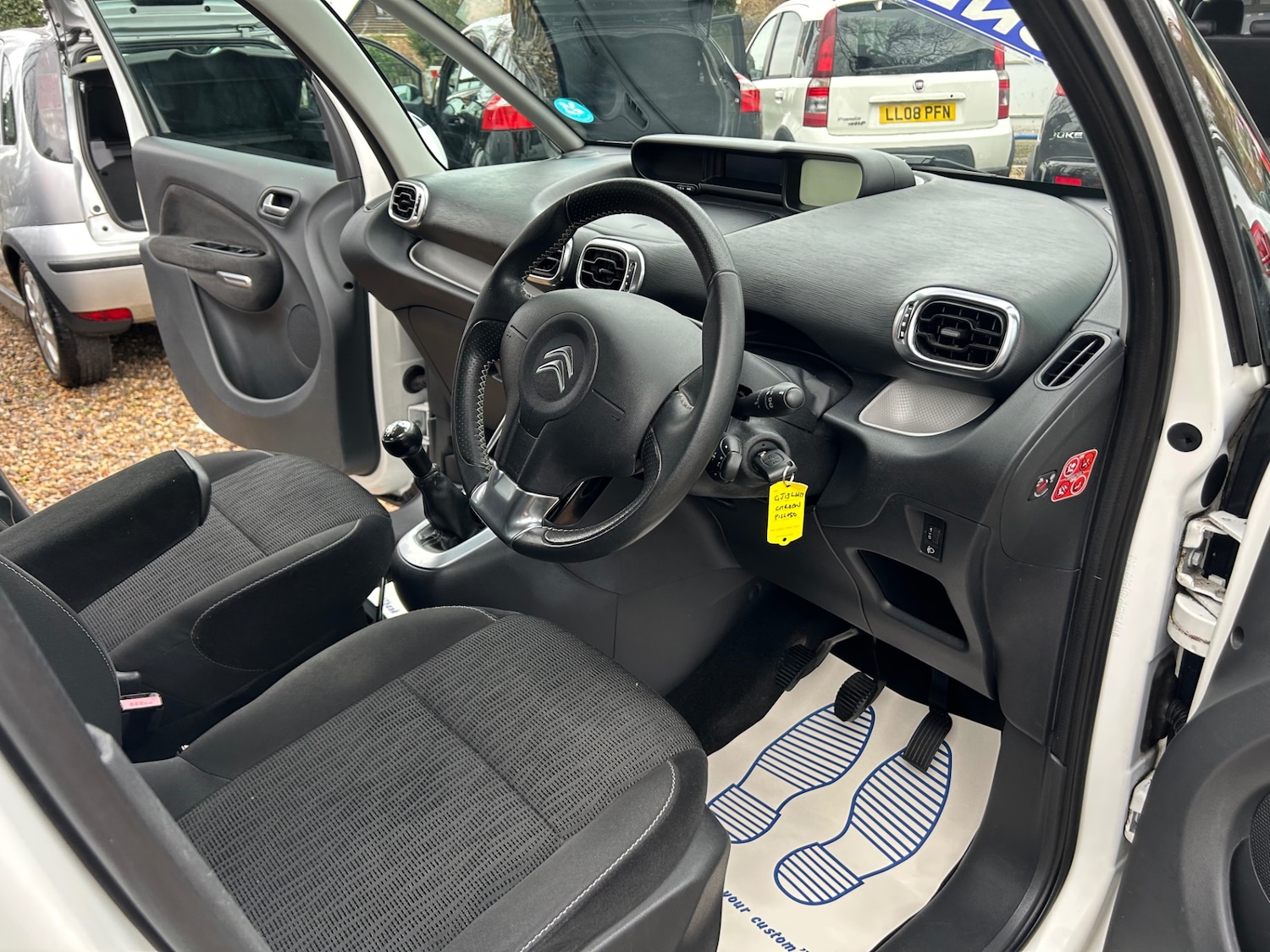 Used Citroen C3 Picasso 2013 for sale - 77409649: Photo 13