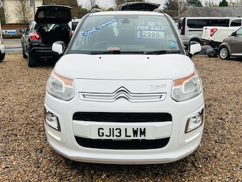 Used Citroen C3 Picasso 2013 for sale - 77409649: Photo