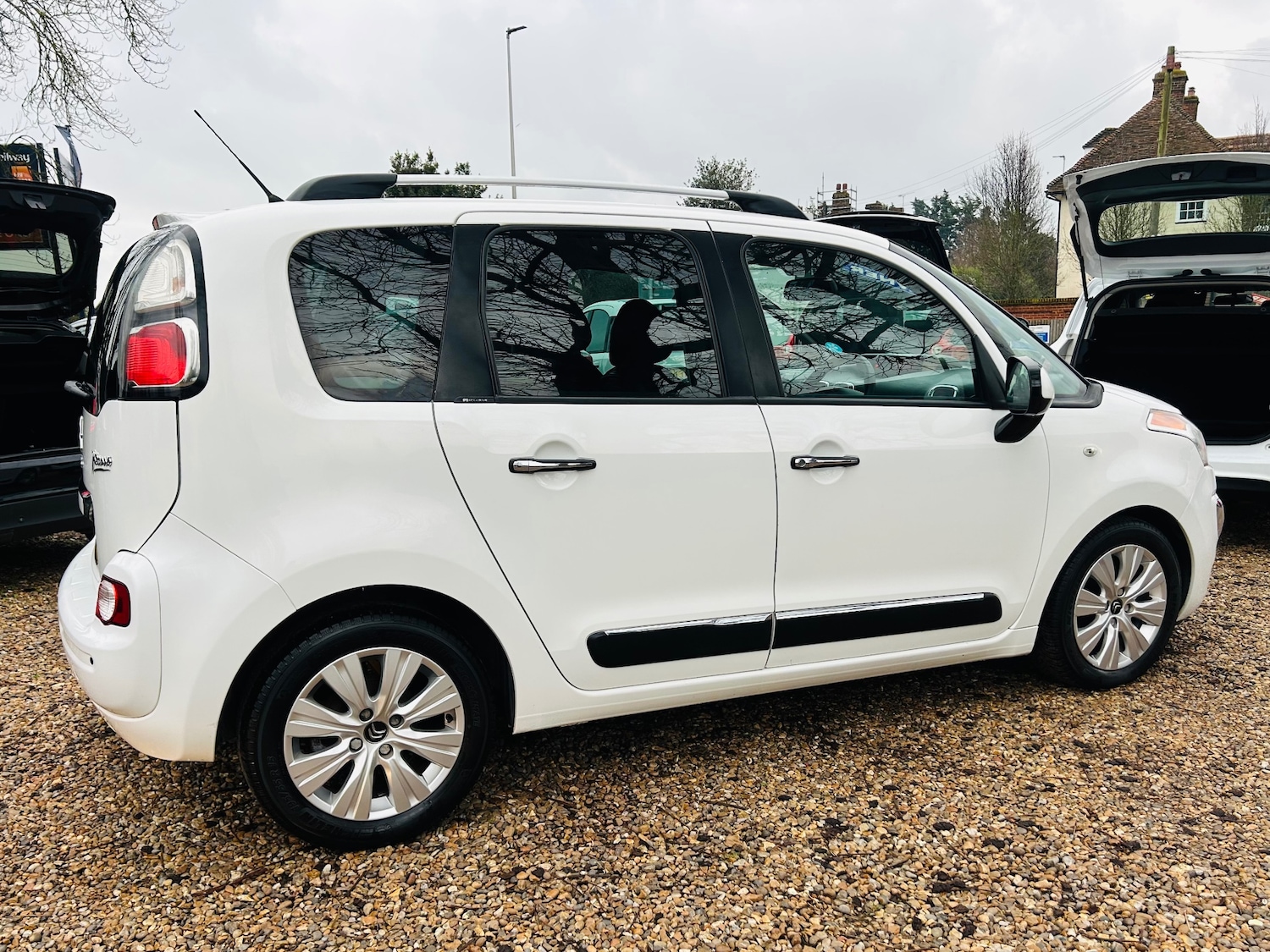 Used Citroen C3 Picasso 2013 for sale - 77409649: Photo 9