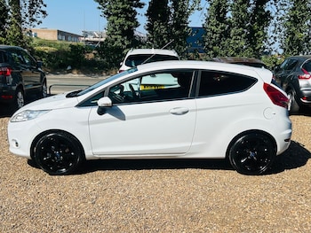 Used Ford Fiesta 2012 for sale - 78733002: Photo