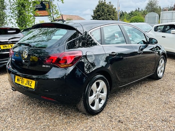 Used Vauxhall Astra 2011 for sale - 78282825: Photo