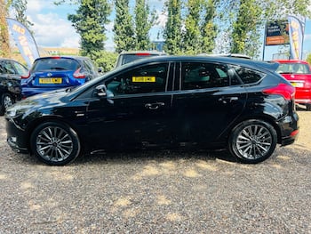 Used Ford Focus 2017 for sale - 79616444: Photo