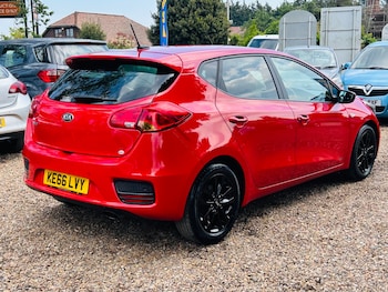 Used Kia Ceed 2017 for sale - 78523913: Photo