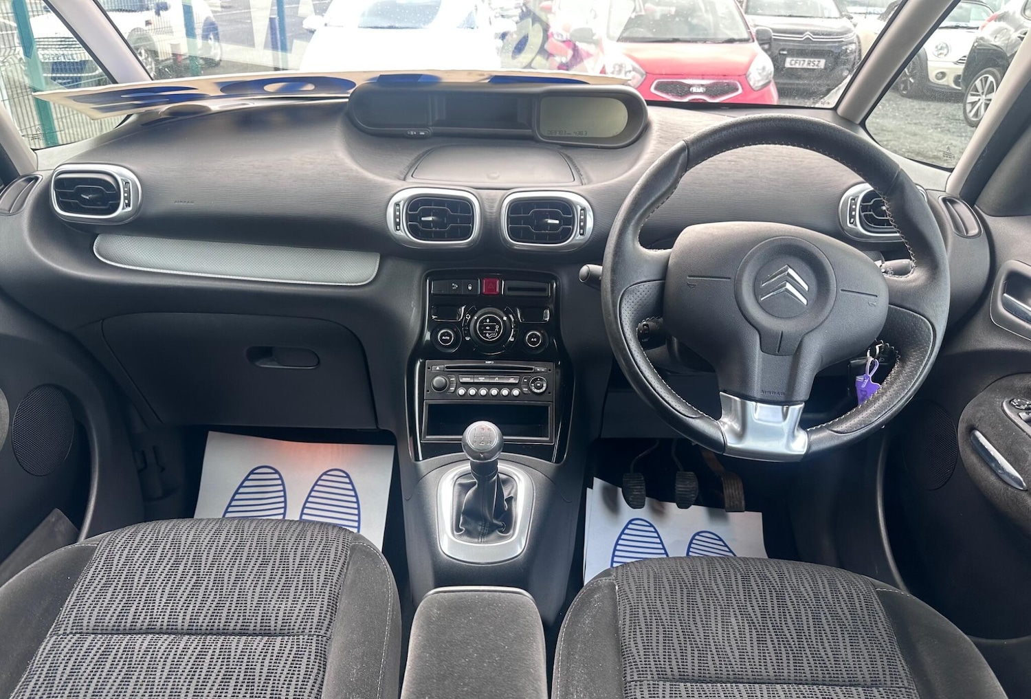 Used Citroen C3 Picasso 2009 for sale - 77633228: Photo 20