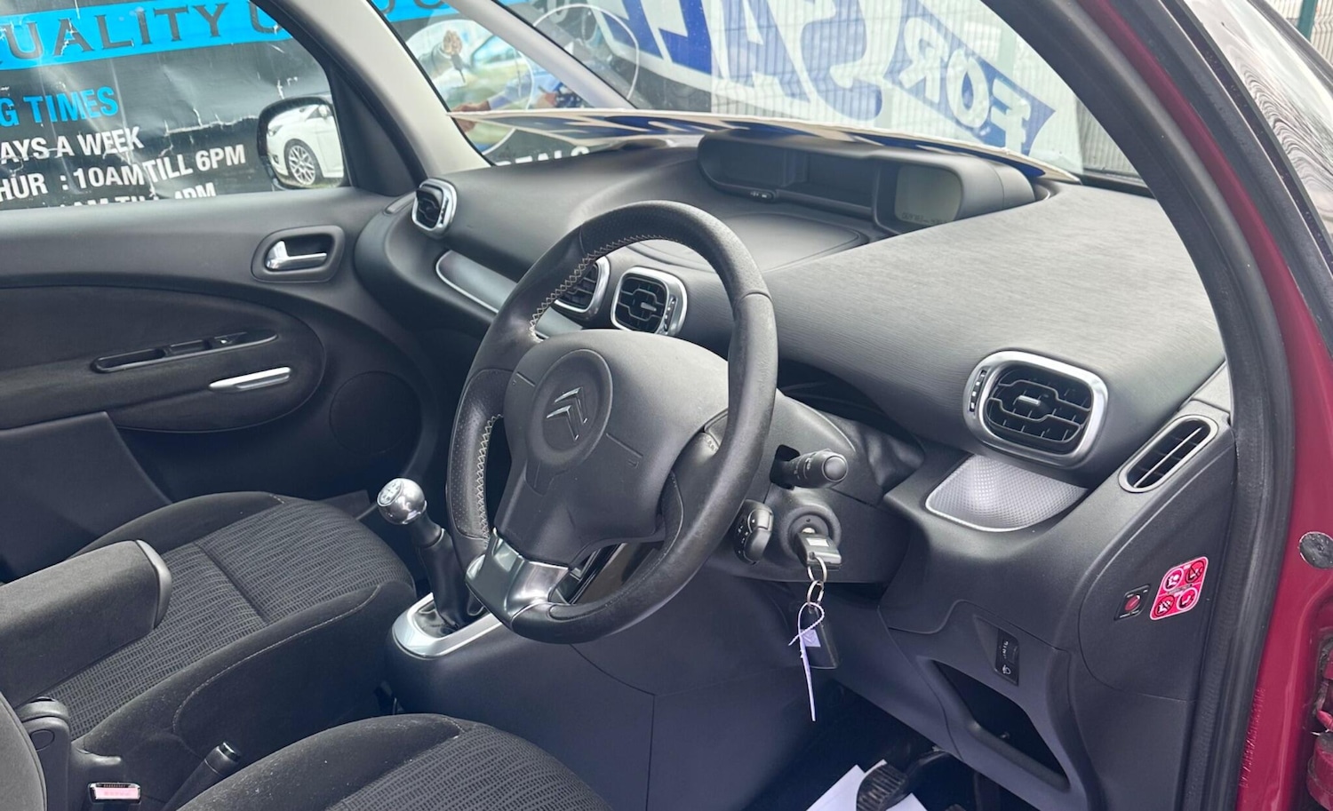 Used Citroen C3 Picasso 2009 for sale - 77633228: Photo 34