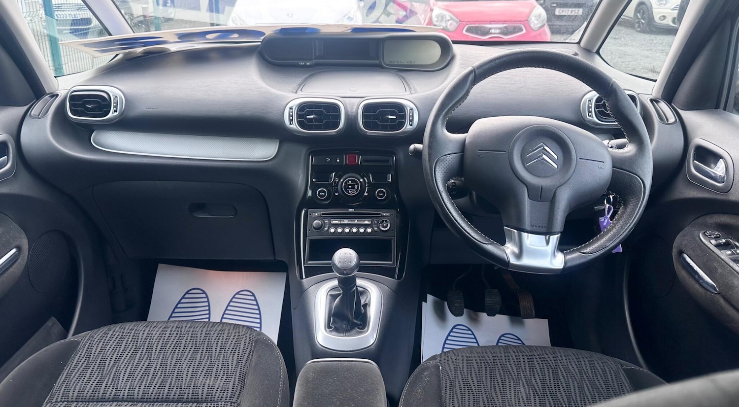 Used Citroen C3 Picasso 2009 for sale - 77633228: Photo 6